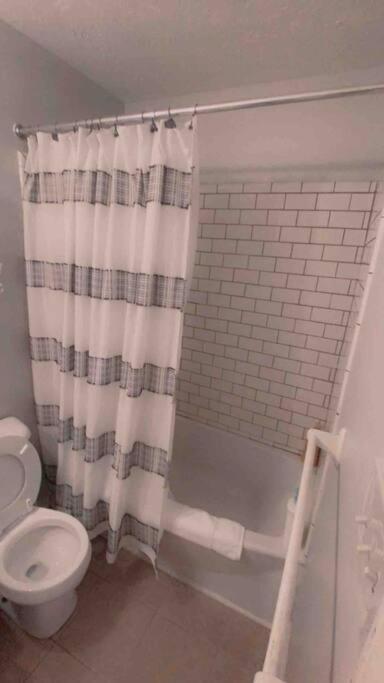 B1 Guest House Hope Mills Esterno foto