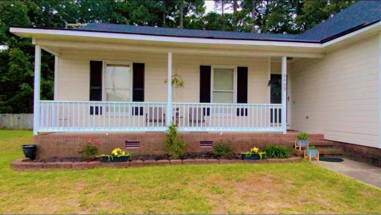 B1 Guest House Hope Mills Esterno foto